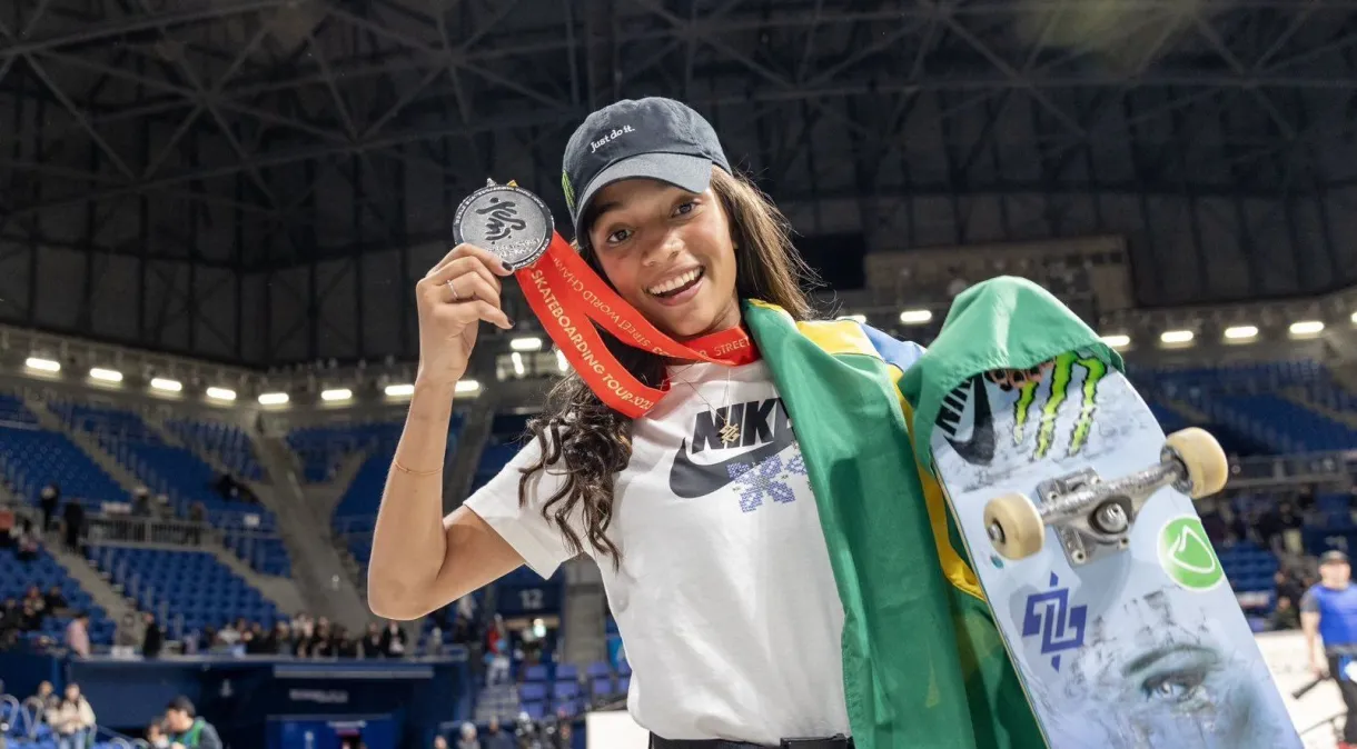 Notícias Rayssa Leal é vice no Mundial de Skate Street Rádio JB FM