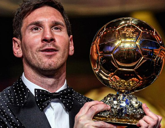 Messi conquista Bola de Ouro da France Football pela oitava vez